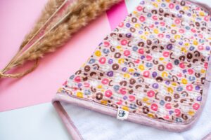 Mauve Animal Muslin Burp Cloth Lielieboo