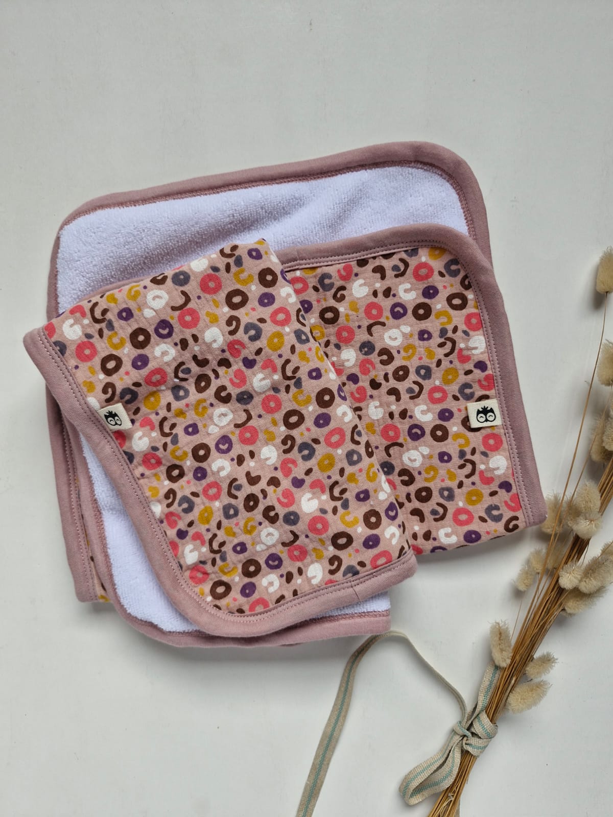 Mauve Animal Muslin Burp Cloth Lielieboo