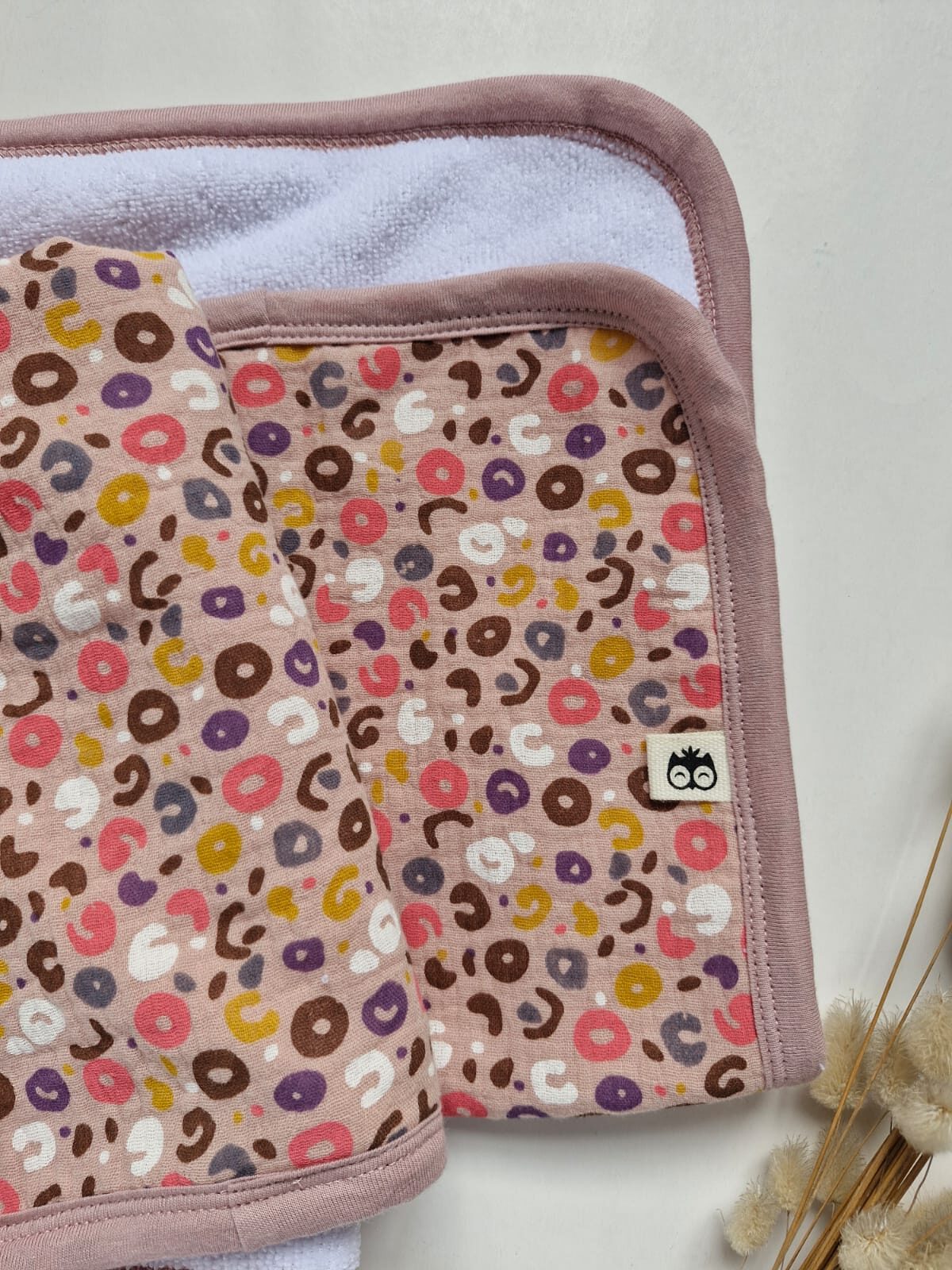 Mauve Animal Muslin Burp Cloth Lielieboo