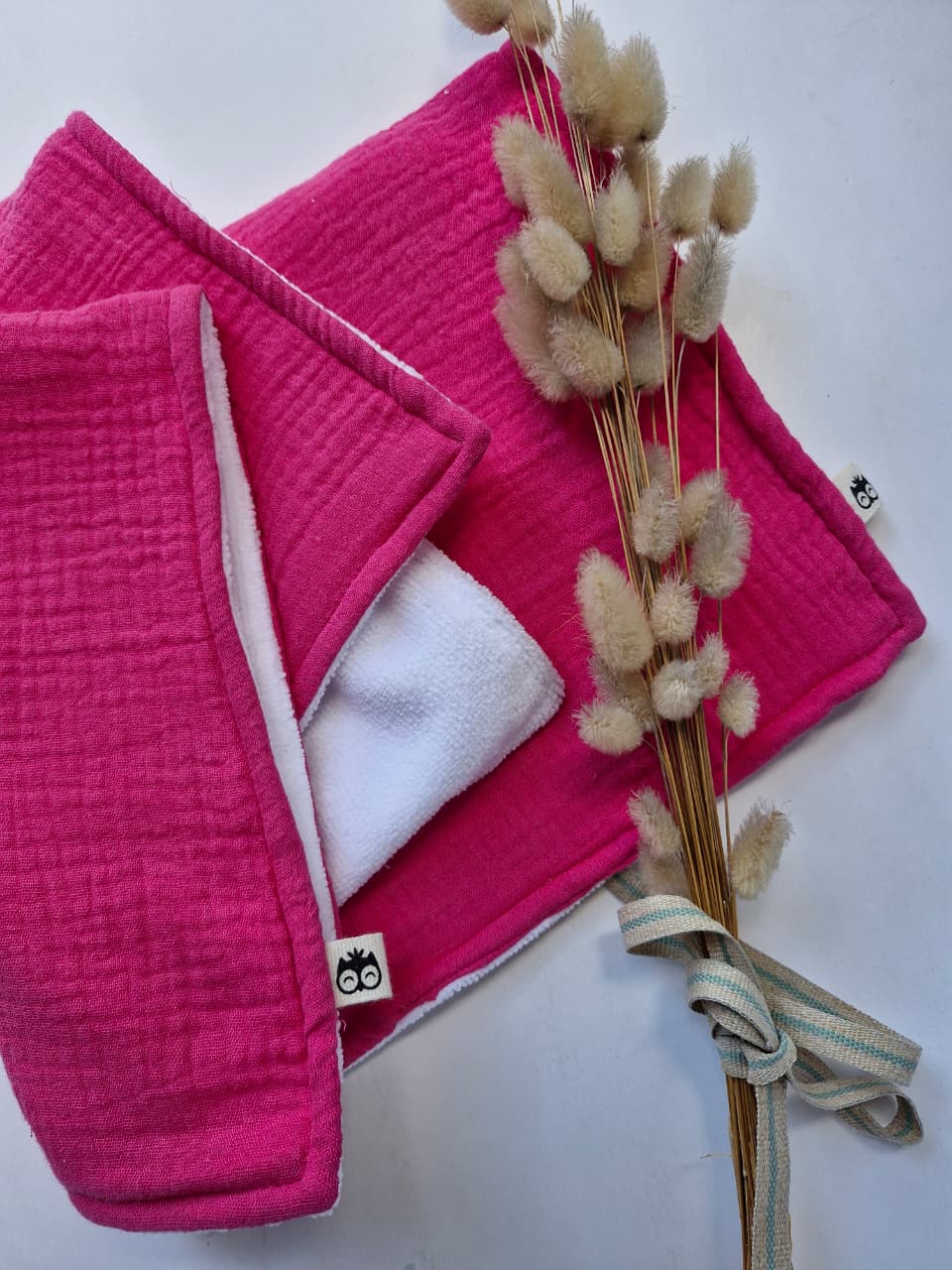 Cerise Pink Muslin Burp Cloth Lielieboo