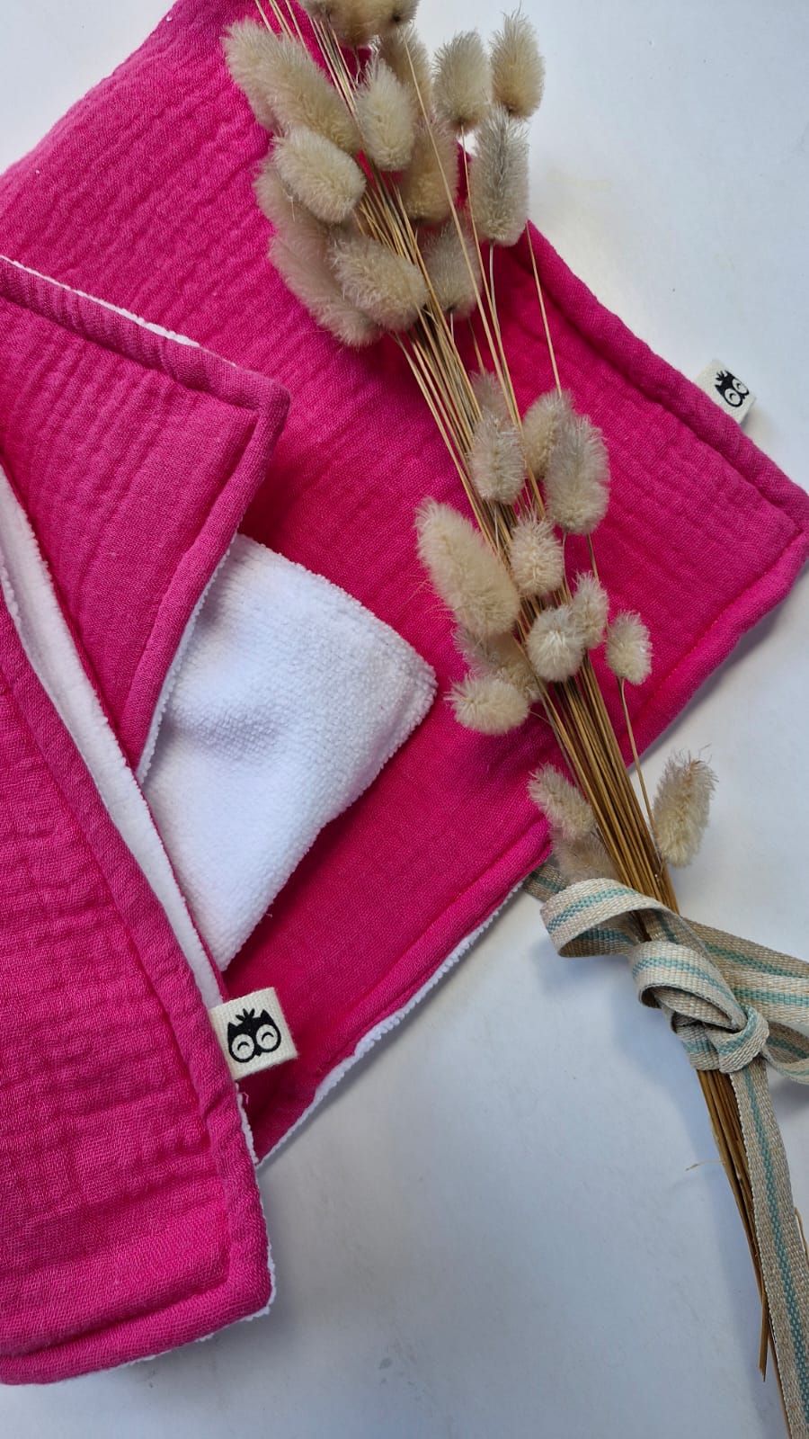 Cerise Pink Muslin Burp Cloth Lielieboo