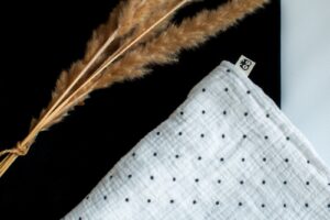White Polka Dot Muslin Blanket Lielieboo