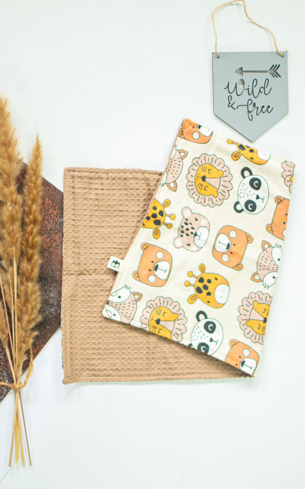 Woodlands Animal Burp Cloth Lielieboo