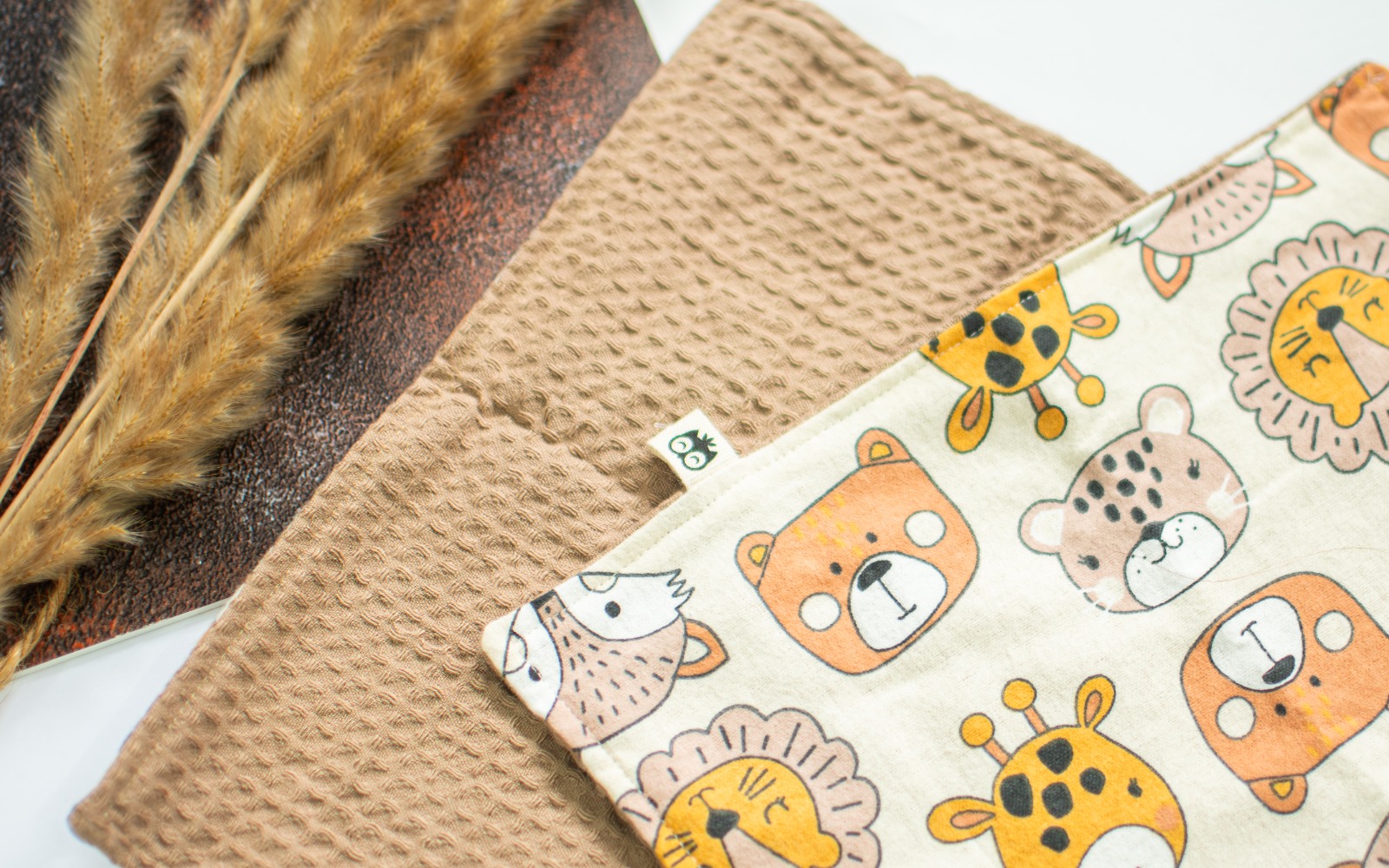 Woodlands Animal Burp Cloth Lielieboo