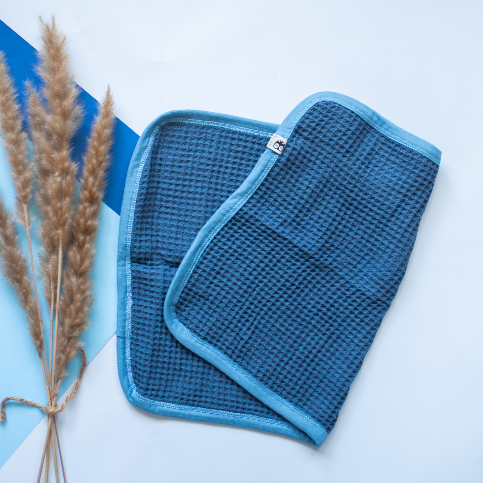 Blue Waffle Cotton Burp Cloth Lielieboo