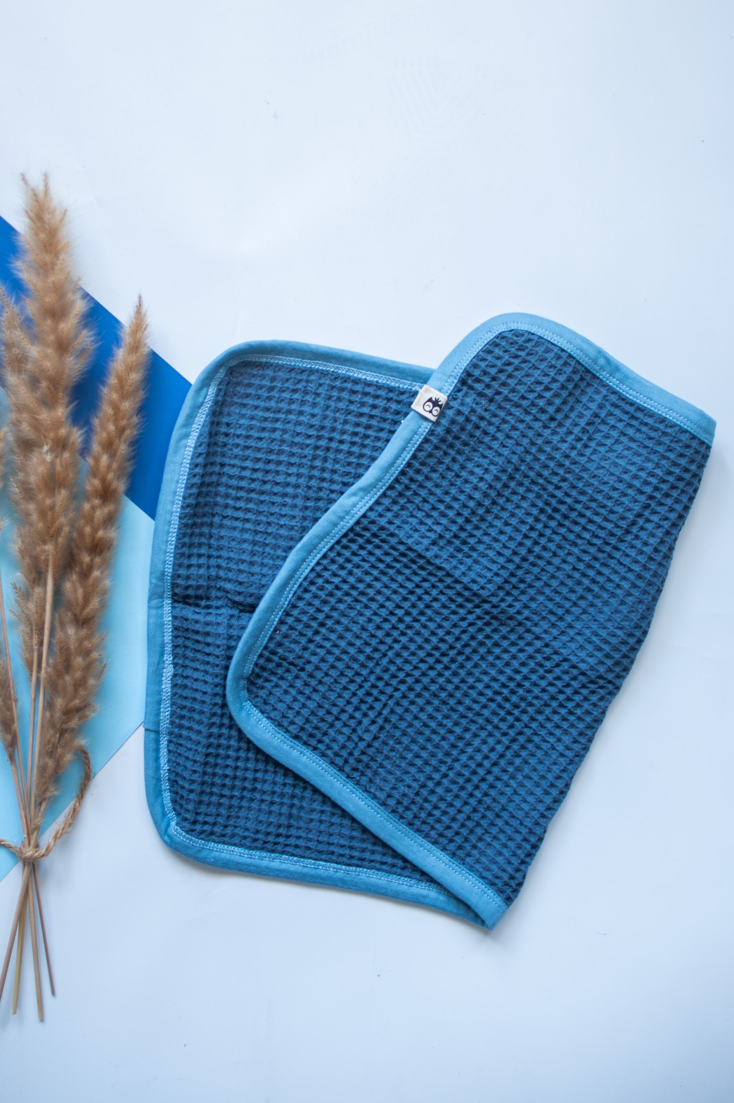 Blue Waffle Cotton Burp Cloth Lielieboo