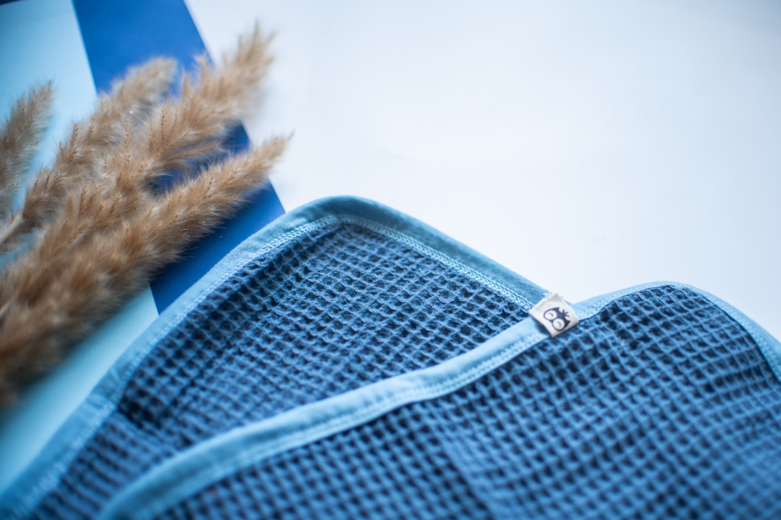 Blue Waffle Cotton Burp Cloth Lielieboo